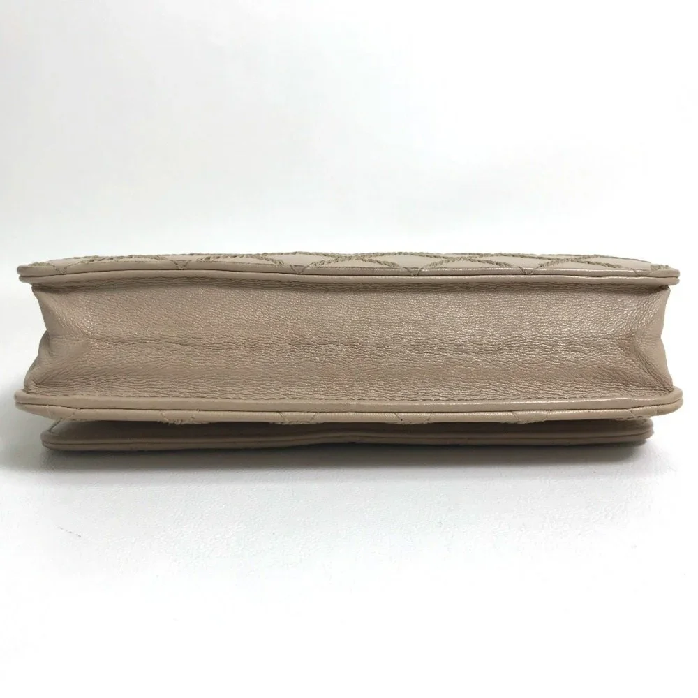 CHANEL Authentic Cream Wallet